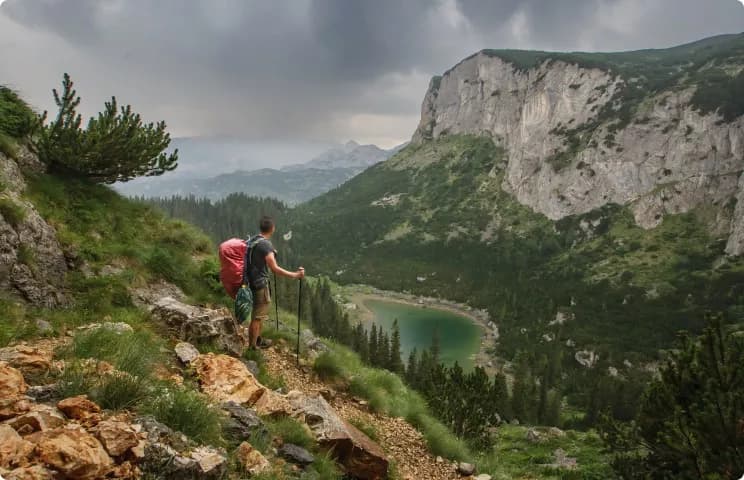 HIGHLANDER hiking